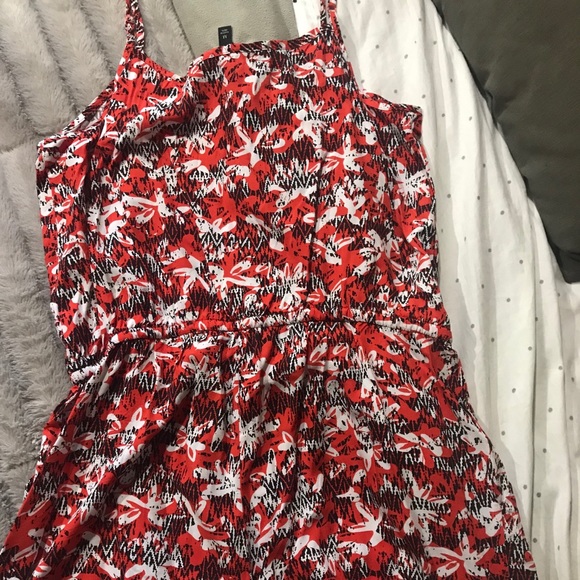 Banana Republic Romper - Picture 3 of 5